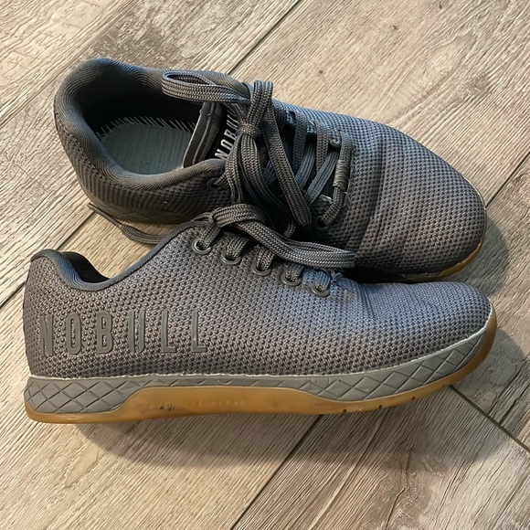 No Bull training shows. Lightly worn. No holes or tears. - Picture 2 of 5